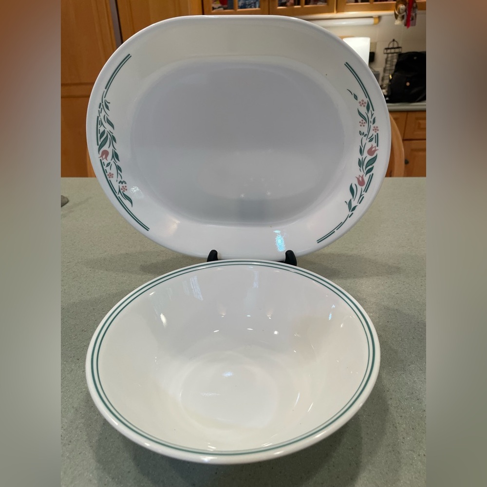 Corelle Rosemarie serving 12” platter and 8 “bowl excellent condition